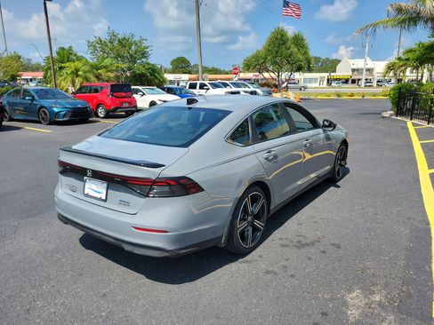 Used 2024 Honda Accord Sport image 6