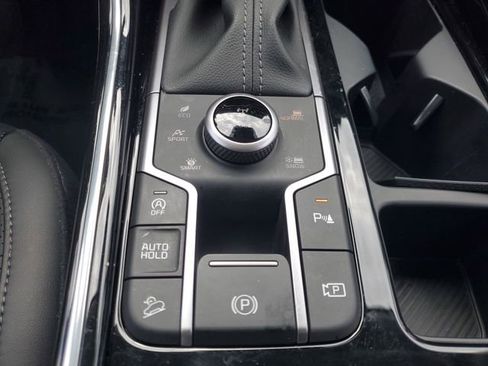 Used 2024 Kia Sorento SX image 31