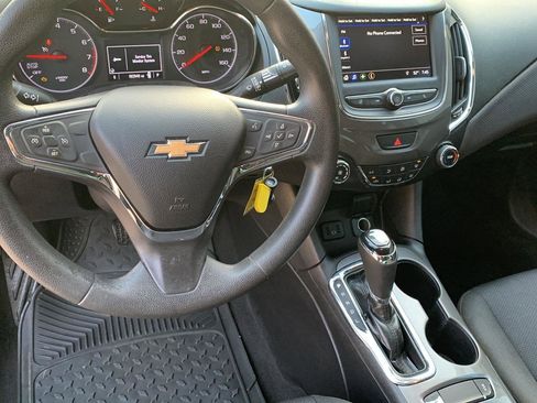 Used 2019 Chevrolet Cruze LS w/ LS Convenience Package image 14