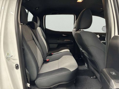 Used 2021 Toyota Tacoma TRD Sport RWD image 17