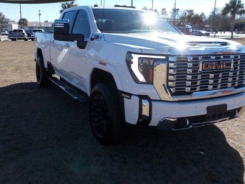 Used 2024 GMC Sierra 2500 Denali w/ Denali Reserve Package AWD/4WD image 2