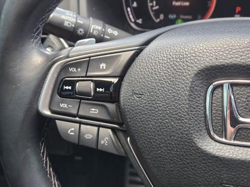 Used 2018 Honda Accord Sport image 22