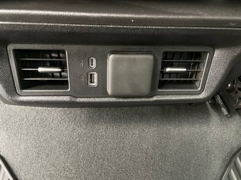 Used 2025 Chevrolet Silverado 1500 LT AWD/4WD image 20