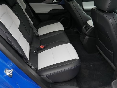 New 2026 Chevrolet Equinox EV LT image 25