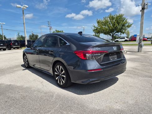 Used 2024 Honda Civic EX image 4