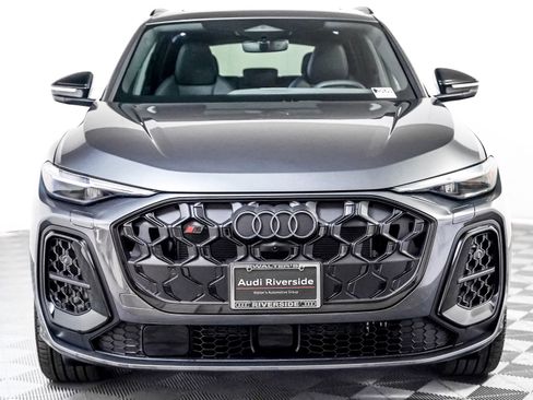 New 2025 Audi SQ5 Premium Plus image 9