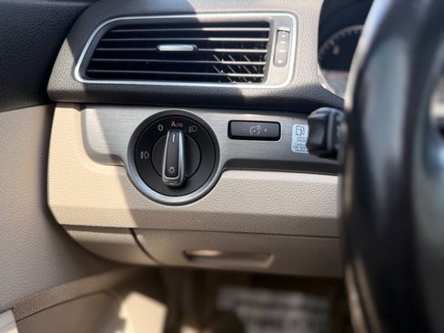 Used 2014 Volkswagen Passat TDI SE image 35