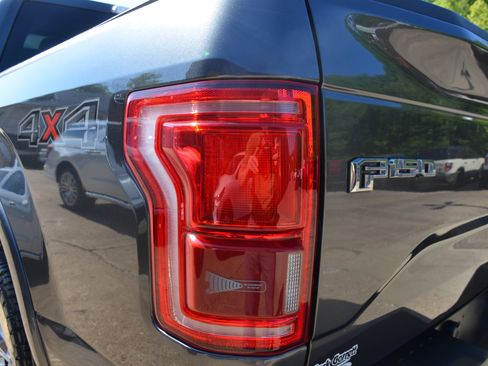 Used 2016 Ford F150 Lariat w/ Equipment Group 502A Luxury AWD/4WD image 10