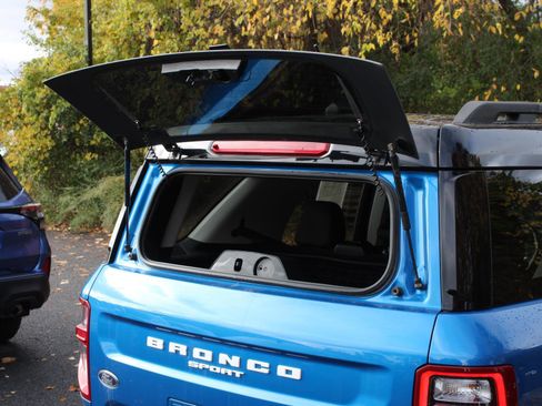 Used 2022 Ford Bronco Sport Badlands image 10