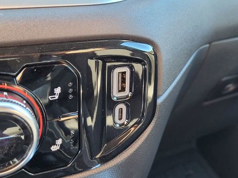 New 2026 GMC Sierra 1500 Elevation image 16