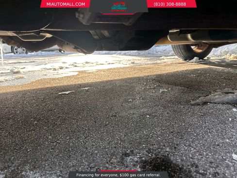 Used 2014 Lincoln Navigator Sport Utility 4D image 30