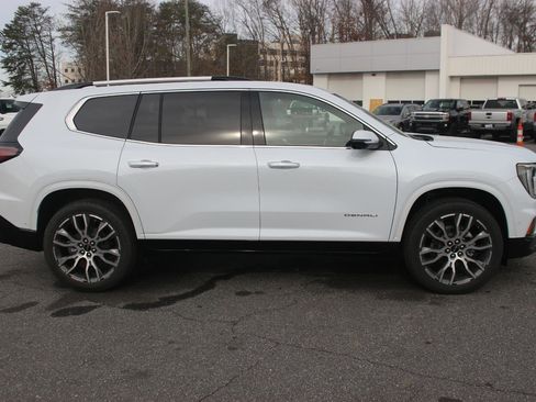New 2026 GMC Acadia Denali Ultimate image 8