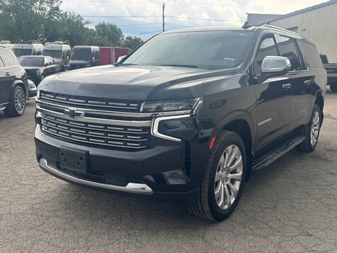 Used 2022 Chevrolet Suburban Premier AWD/4WD image 1