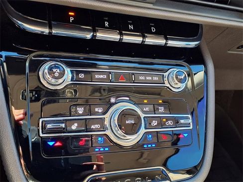 Certified 2022 Lincoln Corsair AWD w/ Equipment Group 101A image 20