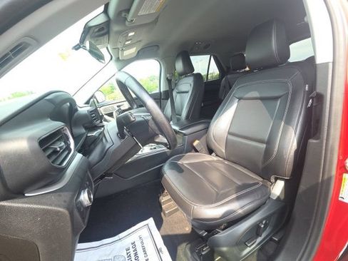 Used 2021 Ford Explorer XLT w/ Equipment Group 202A AWD/4WD image 27