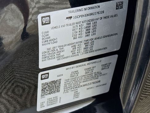 Used 2024 Chevrolet Silverado 1500 LT AWD/4WD image 30