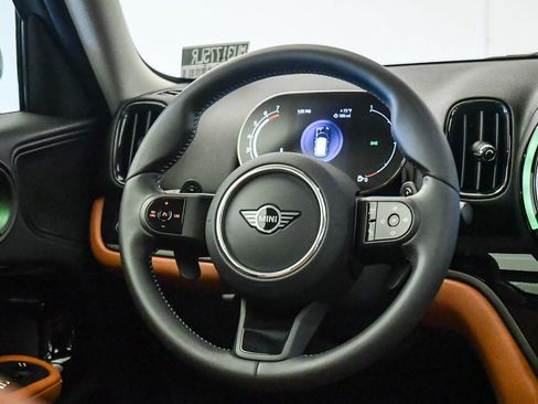 Used 2023 MINI Cooper Countryman S w/ Signature Upholstery Package FWD image 12