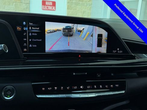 Used 2022 Cadillac Escalade Sport Platinum image 9