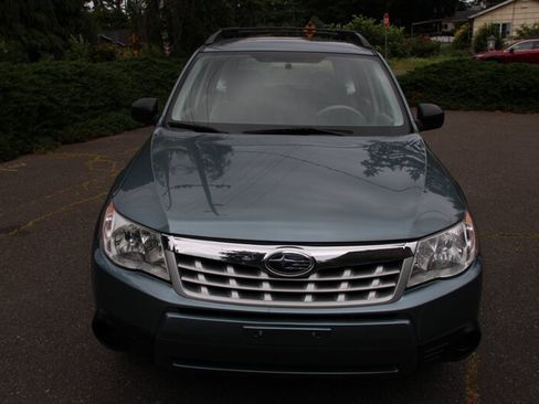 Used 2013 Subaru Forester 2.5X w/ Alloy Wheel Pkg AWD/4WD image 9