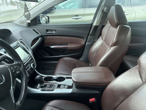 Used 2016 Acura TLX w/ Technology Package image 17