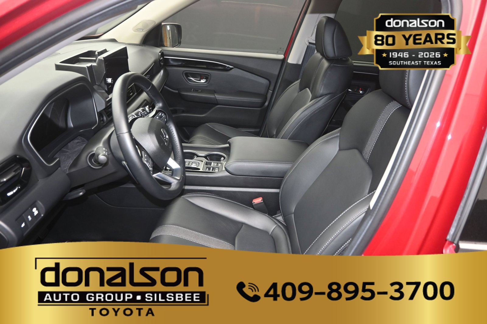 Used 2025 Honda Pilot Touring image 13