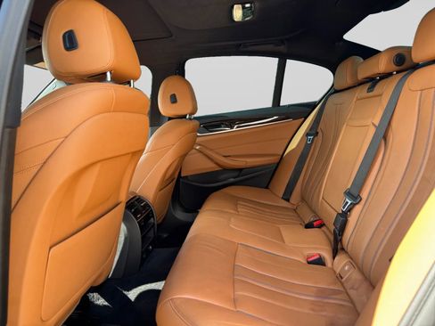 Used 2019 BMW 530i image 61