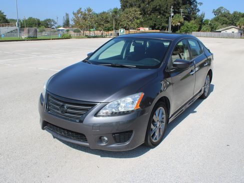 Used 2013 Nissan Sentra SR FWD image 28