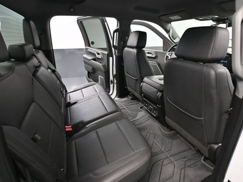 Used 2024 Chevrolet Silverado 2500 LTZ AWD/4WD image 46