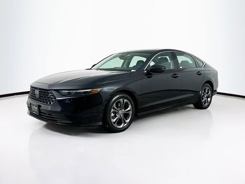 Used 2024 Honda Accord EX-L image 3