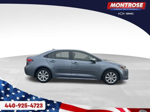 Used 2022 Toyota Corolla LE image 6