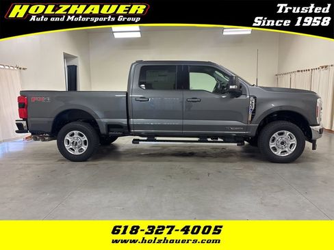 New 2026 Ford F350 XLT w/ XLT Premium Package AWD/4WD image 1