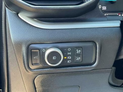 Used 2021 Ford Explorer XLT w/ Equipment Group 202A AWD/4WD image 38