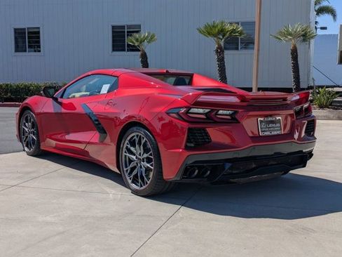 Used 2023 Chevrolet Corvette Stingray Premium Conv w/ Z51 Performance Package RWD image 7