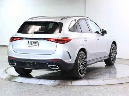 Used 2025 Mercedes-Benz GLC 350e 4MATIC w/ AMG Line image 14