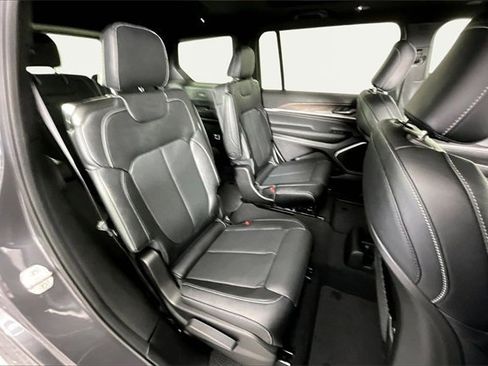 New 2026 Jeep Grand Cherokee L Limited image 11