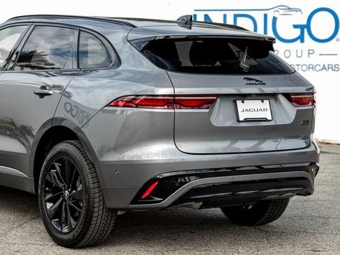 New 2026 Jaguar F-PACE R-Dynamic S image 10