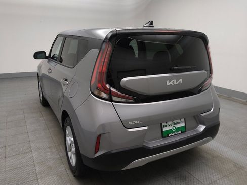 Used 2025 Kia Soul LX w/ LX Technology Package FWD image 5