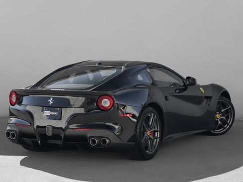 Used 2016 Ferrari F12 Berlinetta image 3