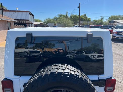 Used 2013 Jeep Wrangler Sahara w/ Dual Top Group AWD/4WD image 40
