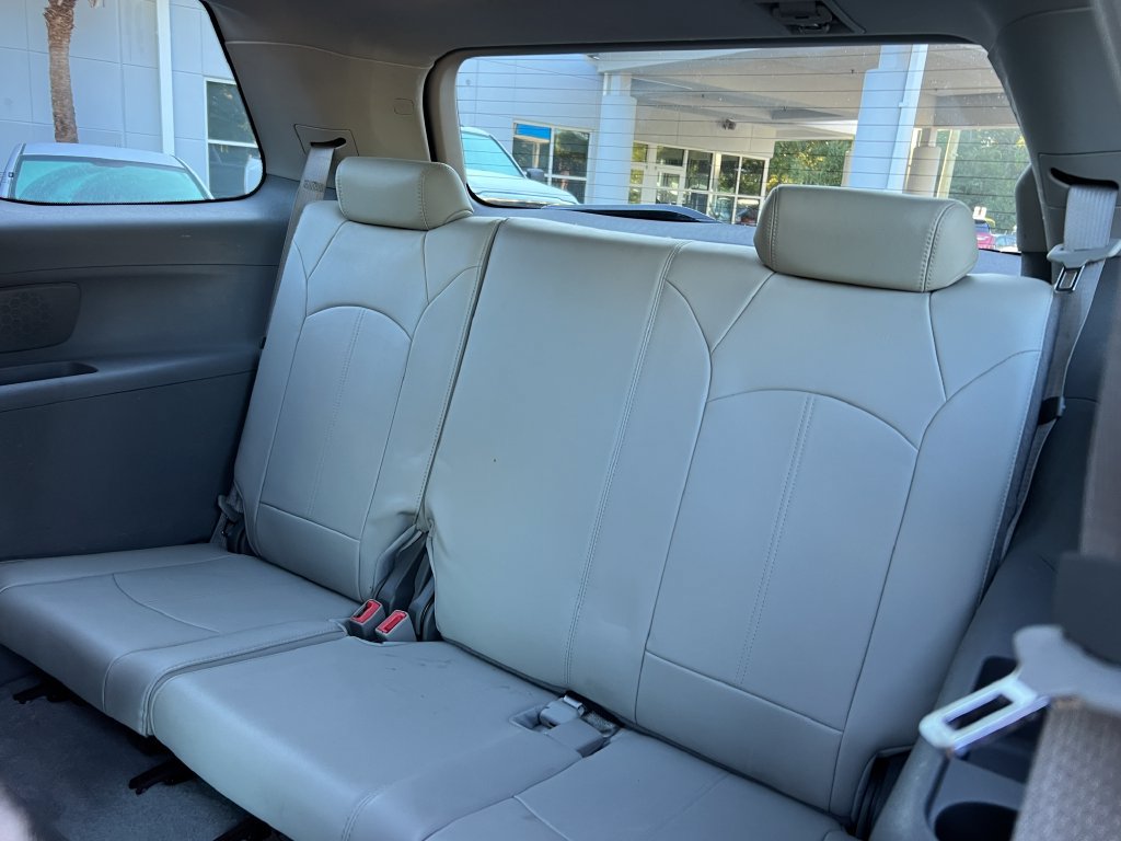 Used 2013 GMC Acadia SLT FWD image 13