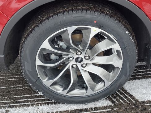 New 2026 Lincoln Aviator AWD image 5