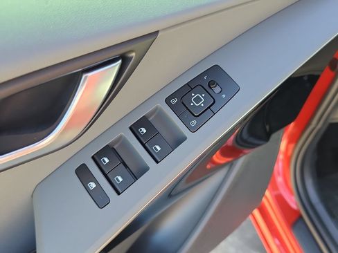 New 2026 Kia Niro EX FWD image 19