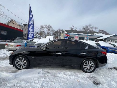 Used 2017 INFINITI Q50 Premium w/ 2.0T Premium Plus Package image 5