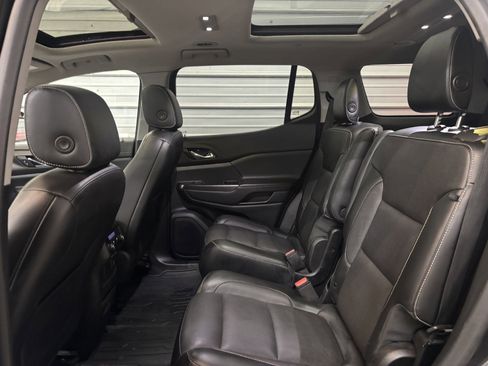 Used 2019 GMC Acadia SLT image 23