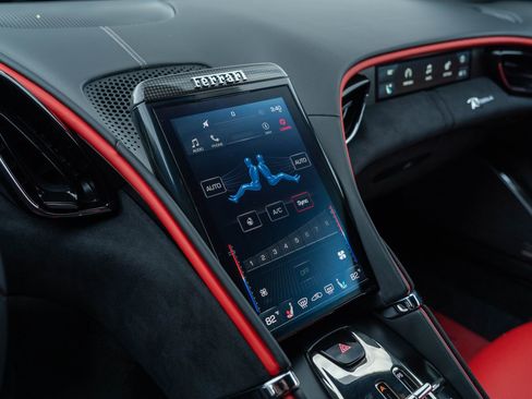 Certified 2022 Ferrari Roma image 41