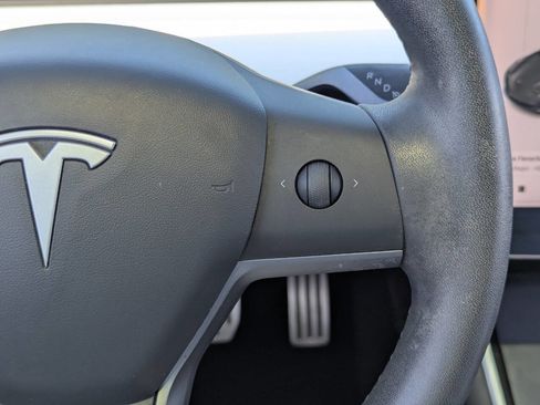 Used 2020 Tesla Model 3 Performance image 21