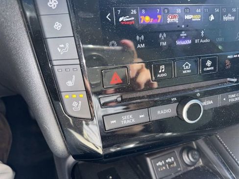 Certified 2025 INFINITI QX55 Essential image 6