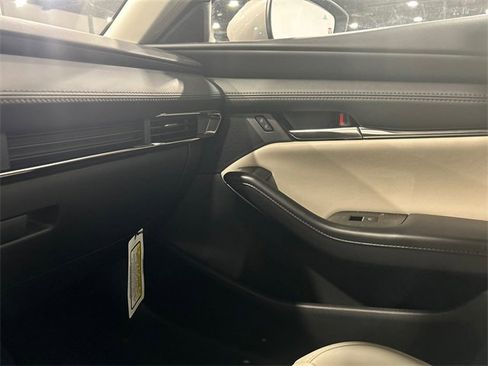 New 2025 MAZDA MAZDA3 s image 22