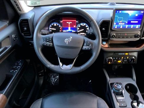 Used 2024 Ford Bronco Sport Outer Banks w/ Tech Package AWD/4WD image 6