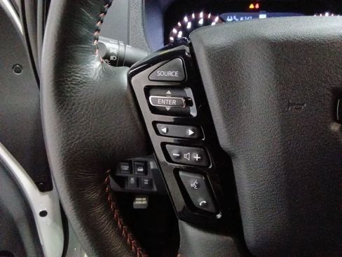 Used 2023 Nissan Frontier PRO-4X w/ Pro Convenience Package image 13